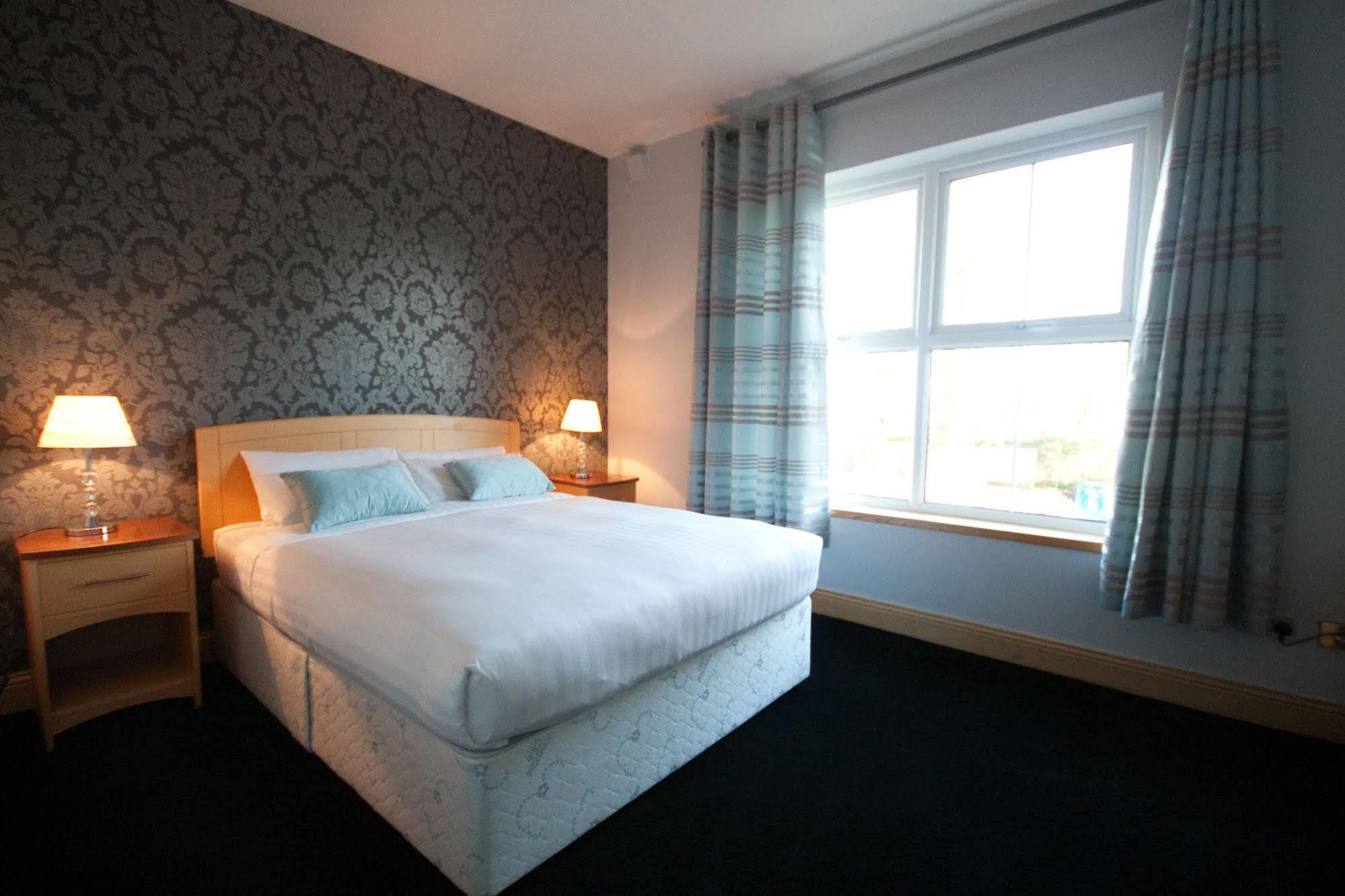 مبيت وإفطار سوردْسْ Dublin Airport Manor By Thekeycollections المظهر الخارجي الصورة